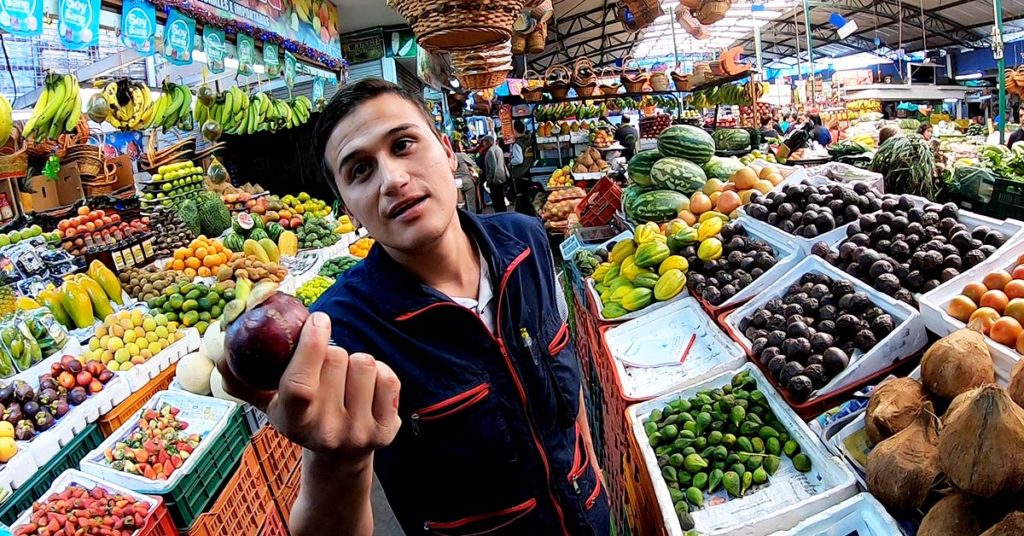 Adventures To Paloquemoa Market In Bogotá Colombia_Mangostino